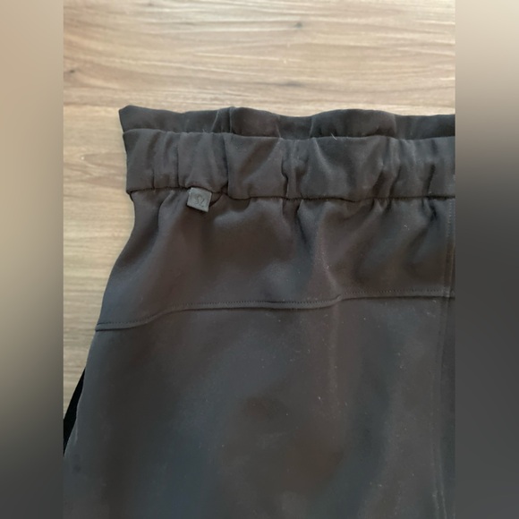 Lululemon On the Fly Jogger Velvet Trim Black / Black Special Edition size 8 - Picture 6 of 9